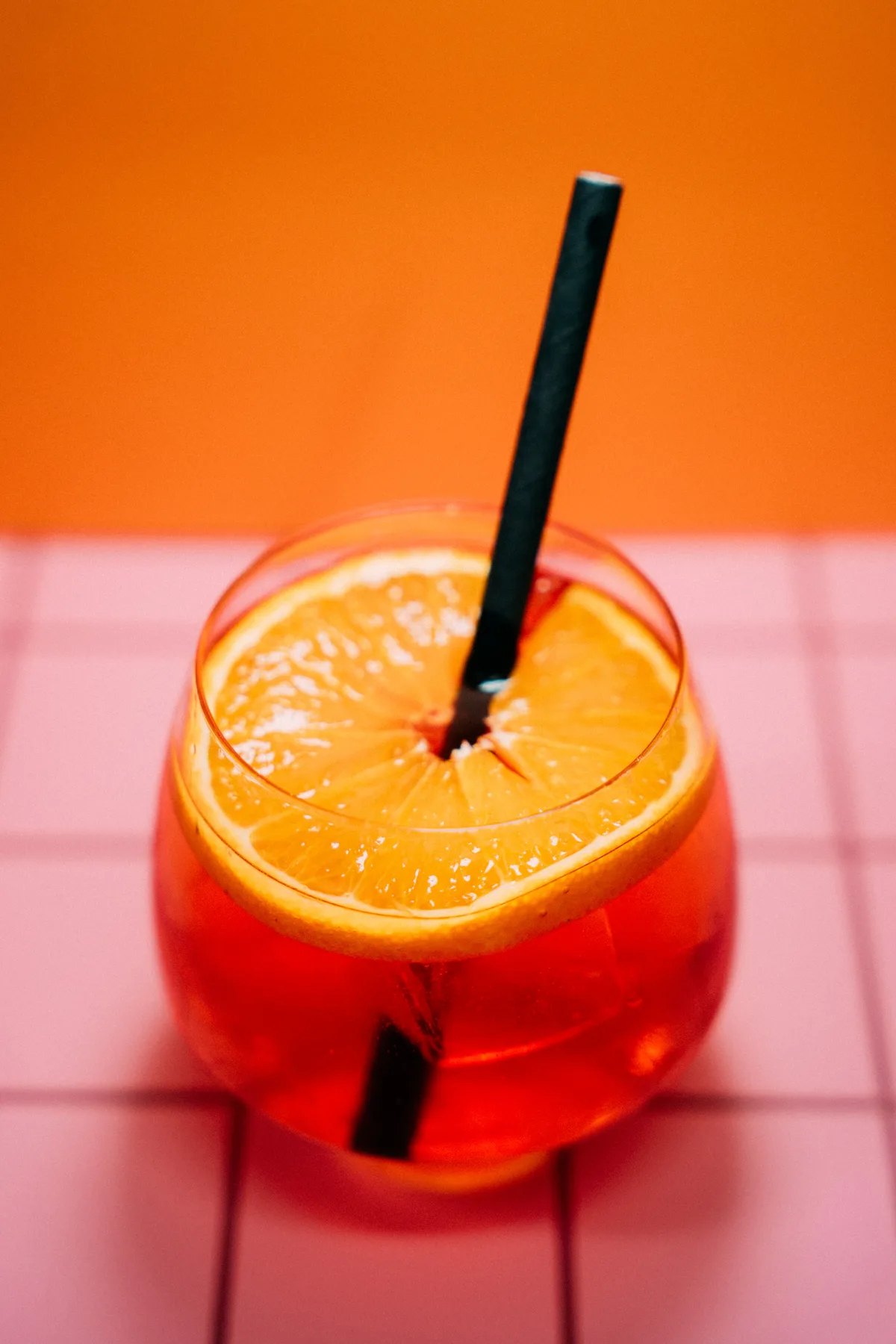 Yuzu Spritz in der Sonne